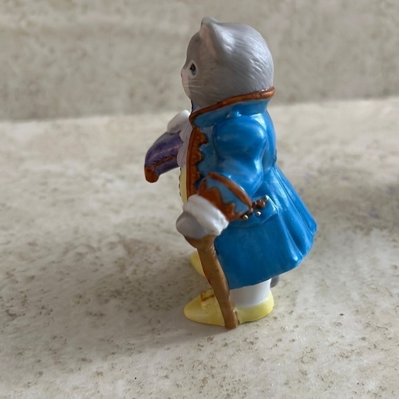 Vintage Schmid Kitty Cucumber Figurine Albert w Cinderella glass slipper 1990 - Picture 5 of 7